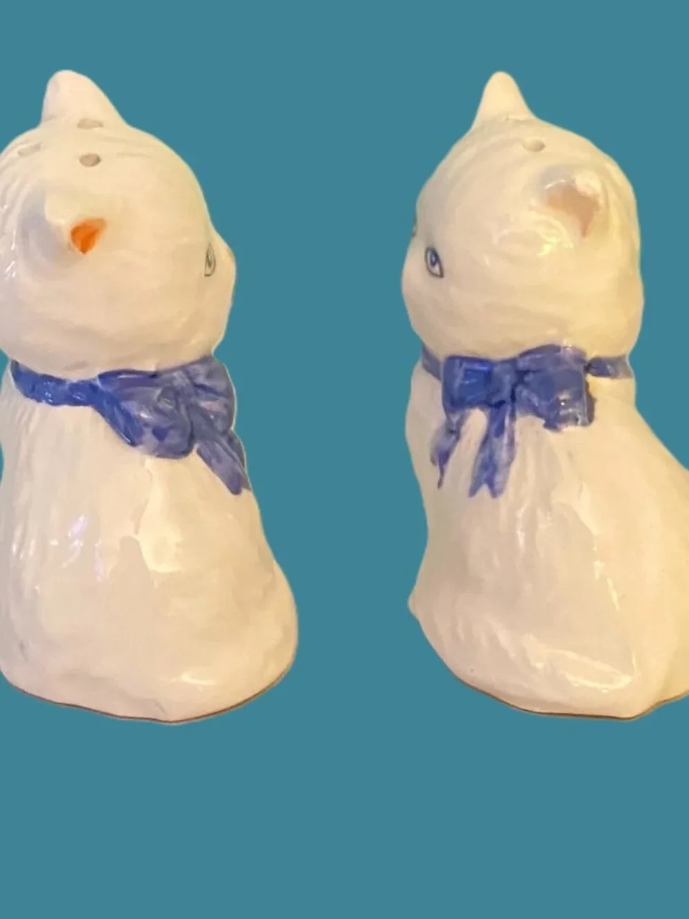 Vintage Ceramic White Cat Cookie Jar & Salt Pepper Shakers Blue Bow 3 Pc Set